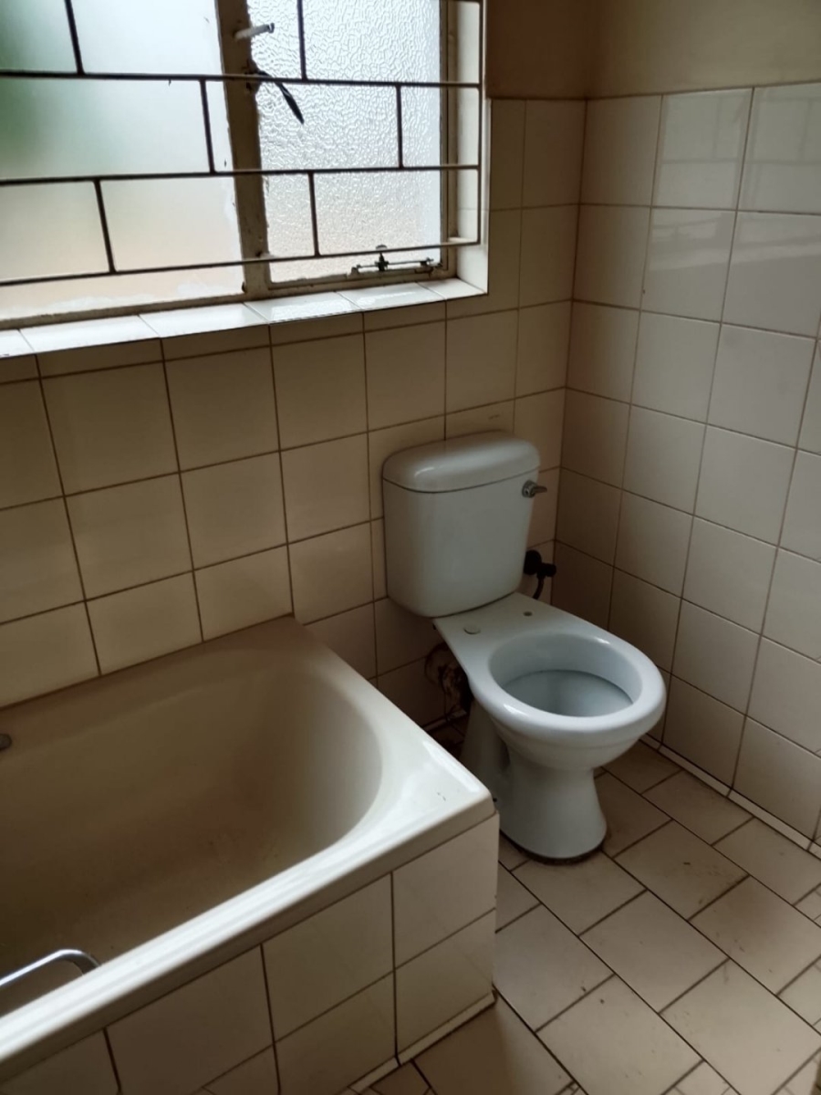 5 Bedroom Property for Sale in Roosheuwel North West